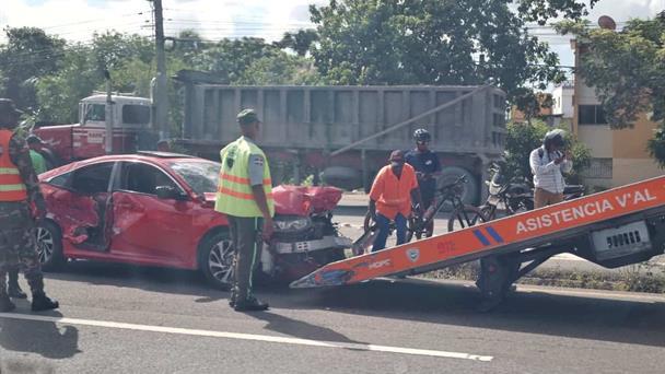 accidente en el km 9 yipeta aplastada
